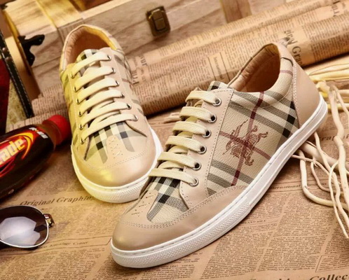 Burberry Fashion Men Sneakers--049